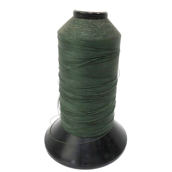Middleburg Threads Dark Green  Bonded Nylon Thread 233grs Tex 70 233grs - Picture 1 of 4